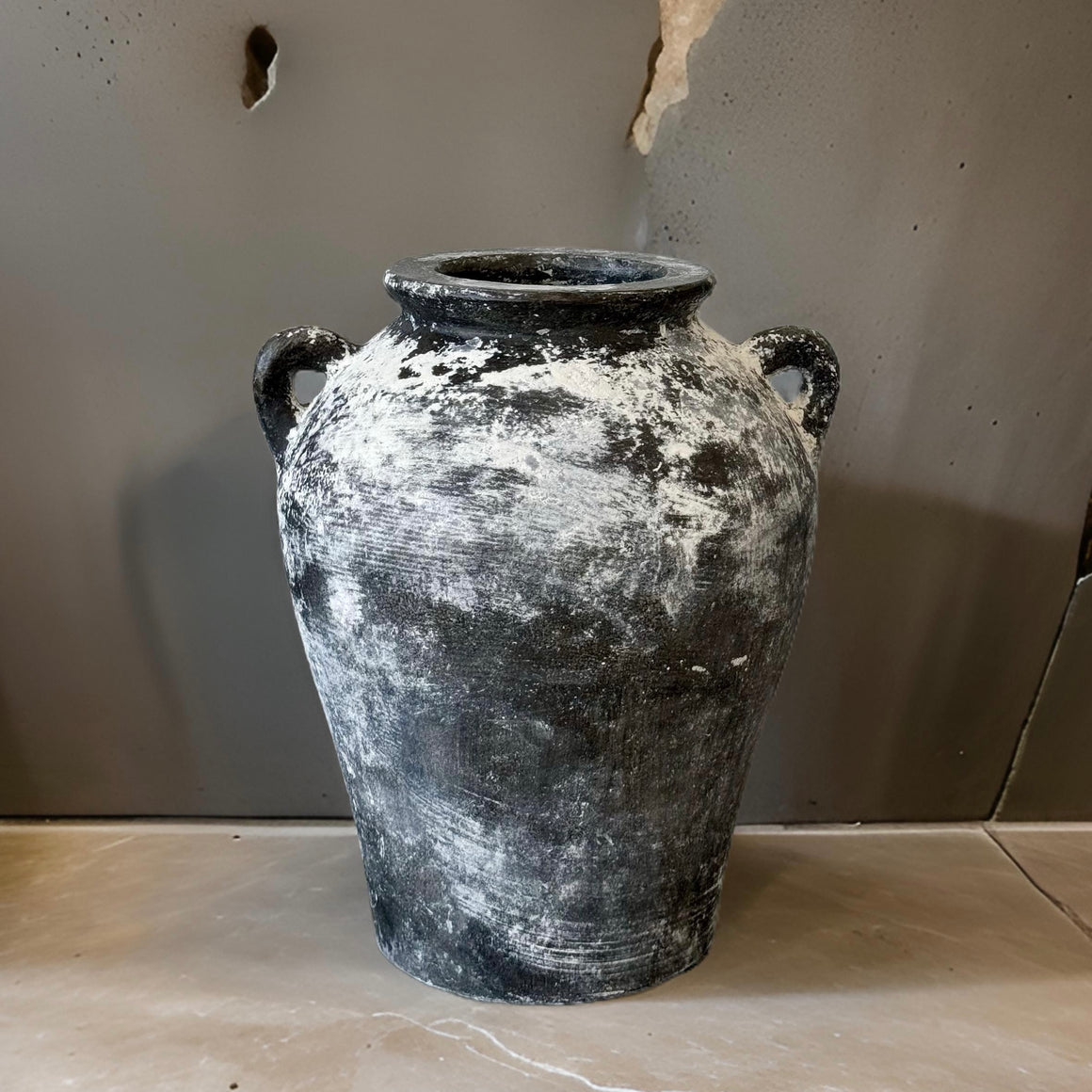 8x10 Inches - Concrete handmade vase, beautiful finishing in antique black