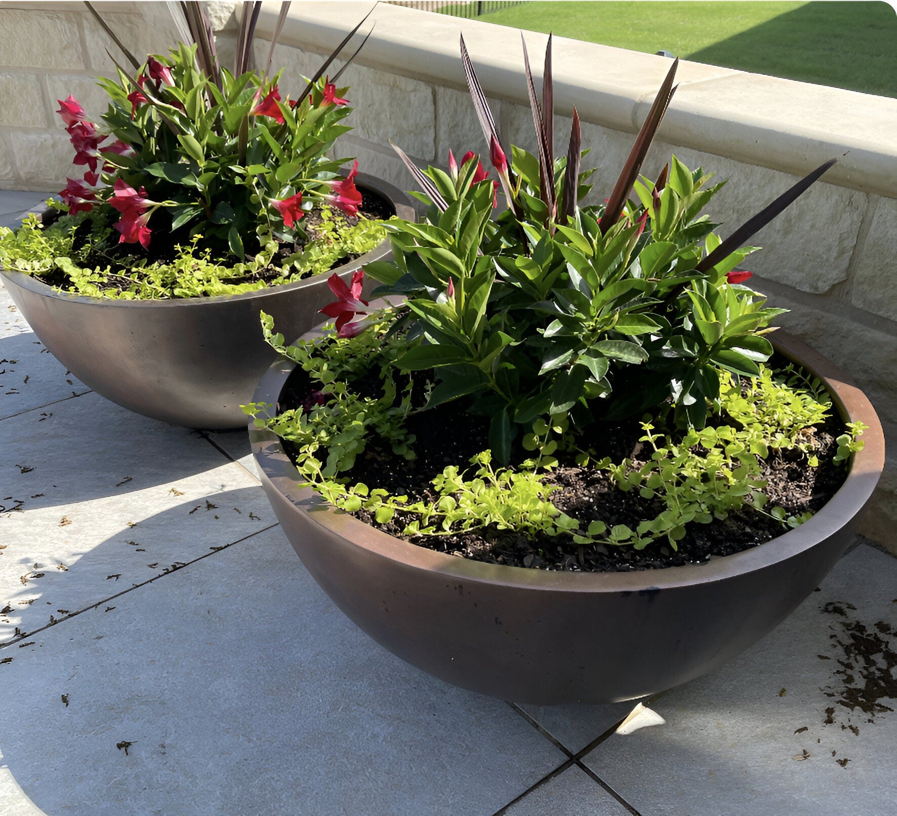 Rusty Fiberglass Garden Planter, Round Bowl, Home Decor (22-31 Inches)