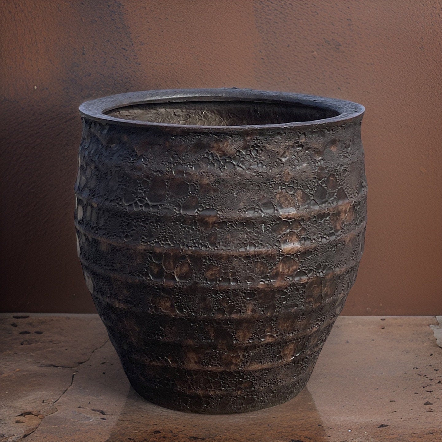 Fiberglass Garden Planter: Round Shape, Unique surface brown Rust Finish