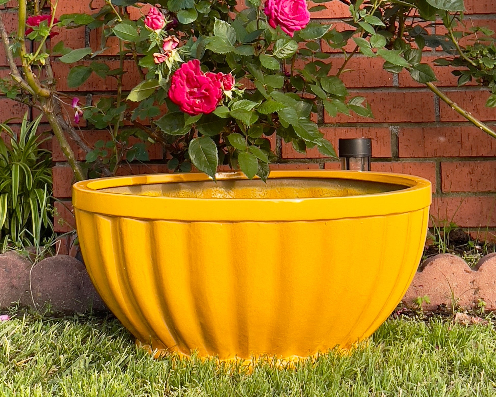 Glossy Yellow Fiberglass Planter: Modern Round Bowl, 22-28 Inches