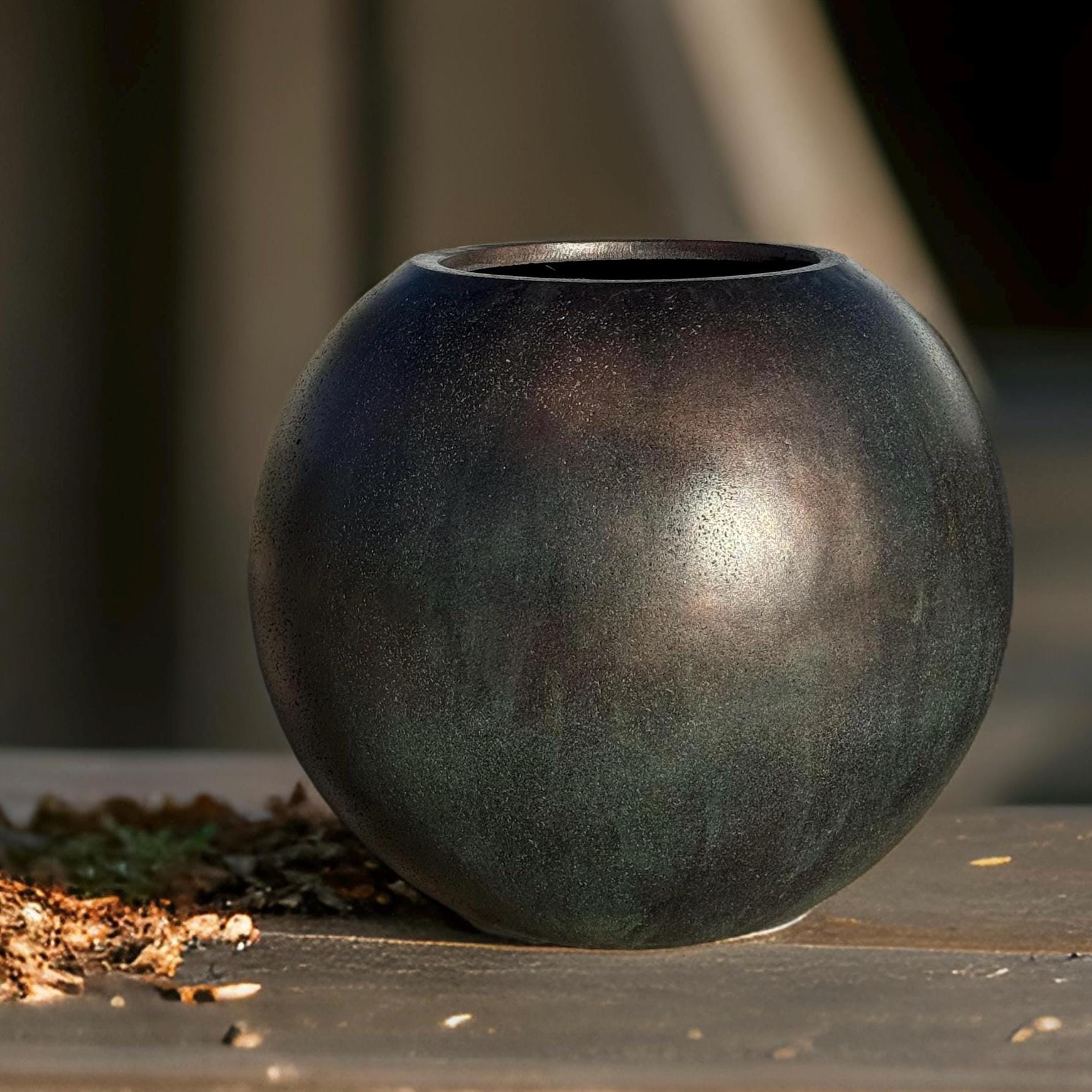 Rusty Copper Fiberglass Planter: Round Ball Shaped Garden Pot (20-25 Inches)