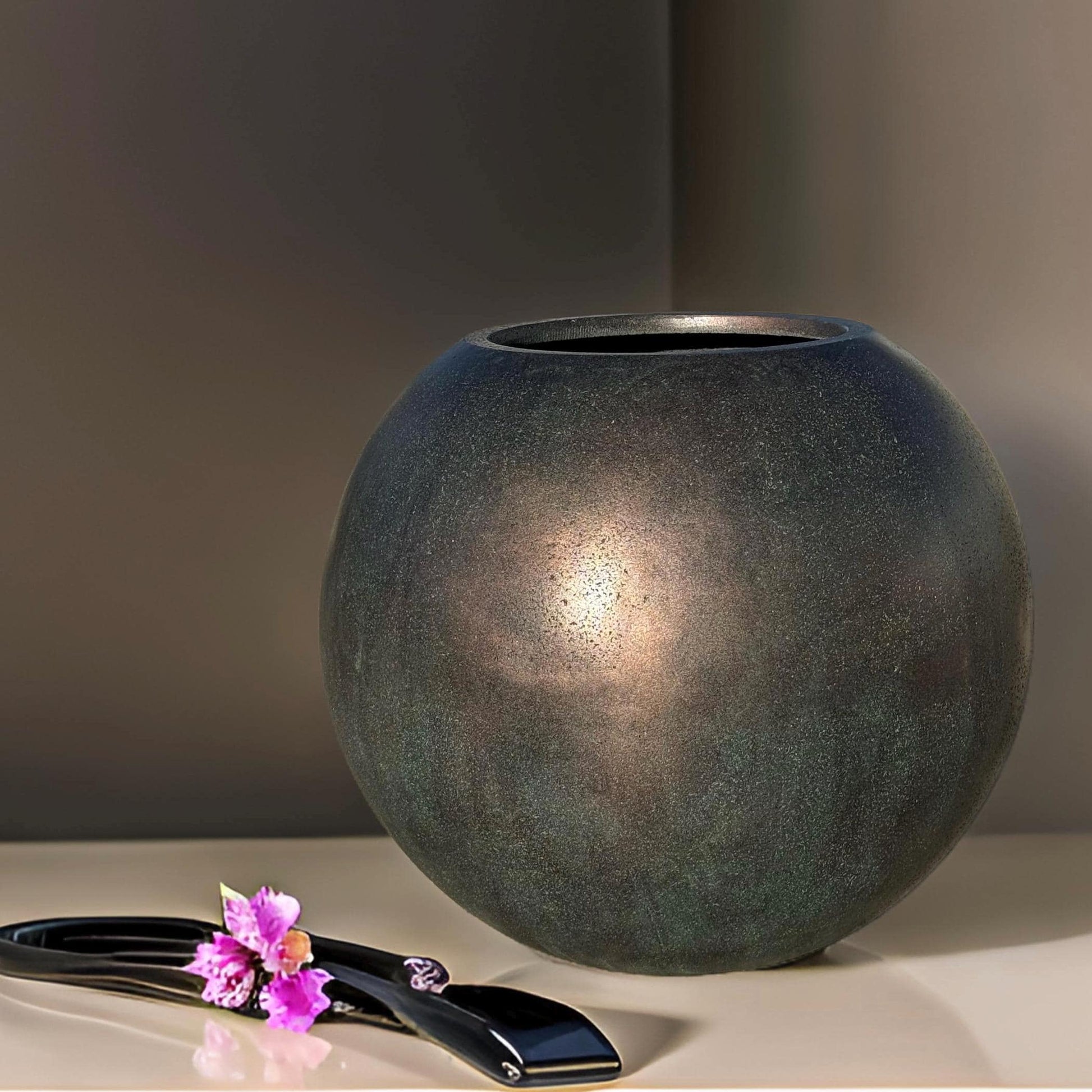 Rusty Copper Fiberglass Planter: Round Ball Shaped Garden Pot (20-25 Inches)