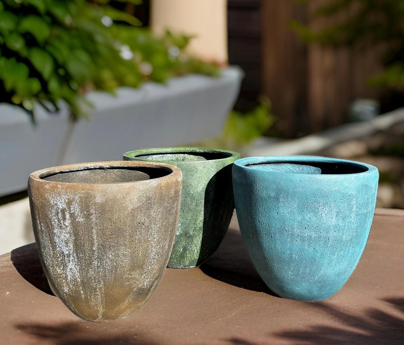 15" Round Fiberglass Planter: Modern Stone Finish, Indoor/Outdoor