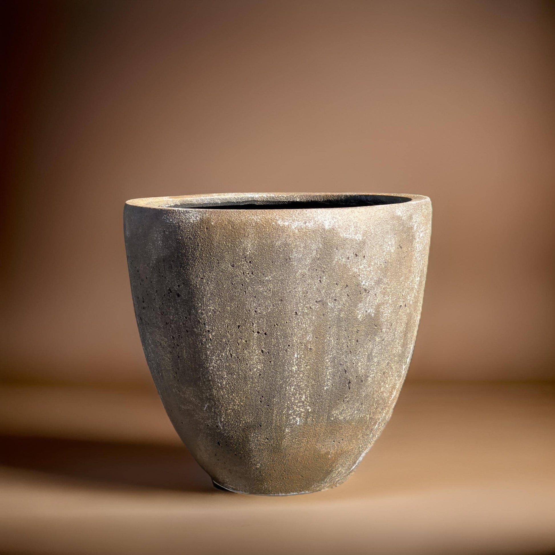 15" Round Fiberglass Planter: Modern Stone Finish, Indoor/Outdoor