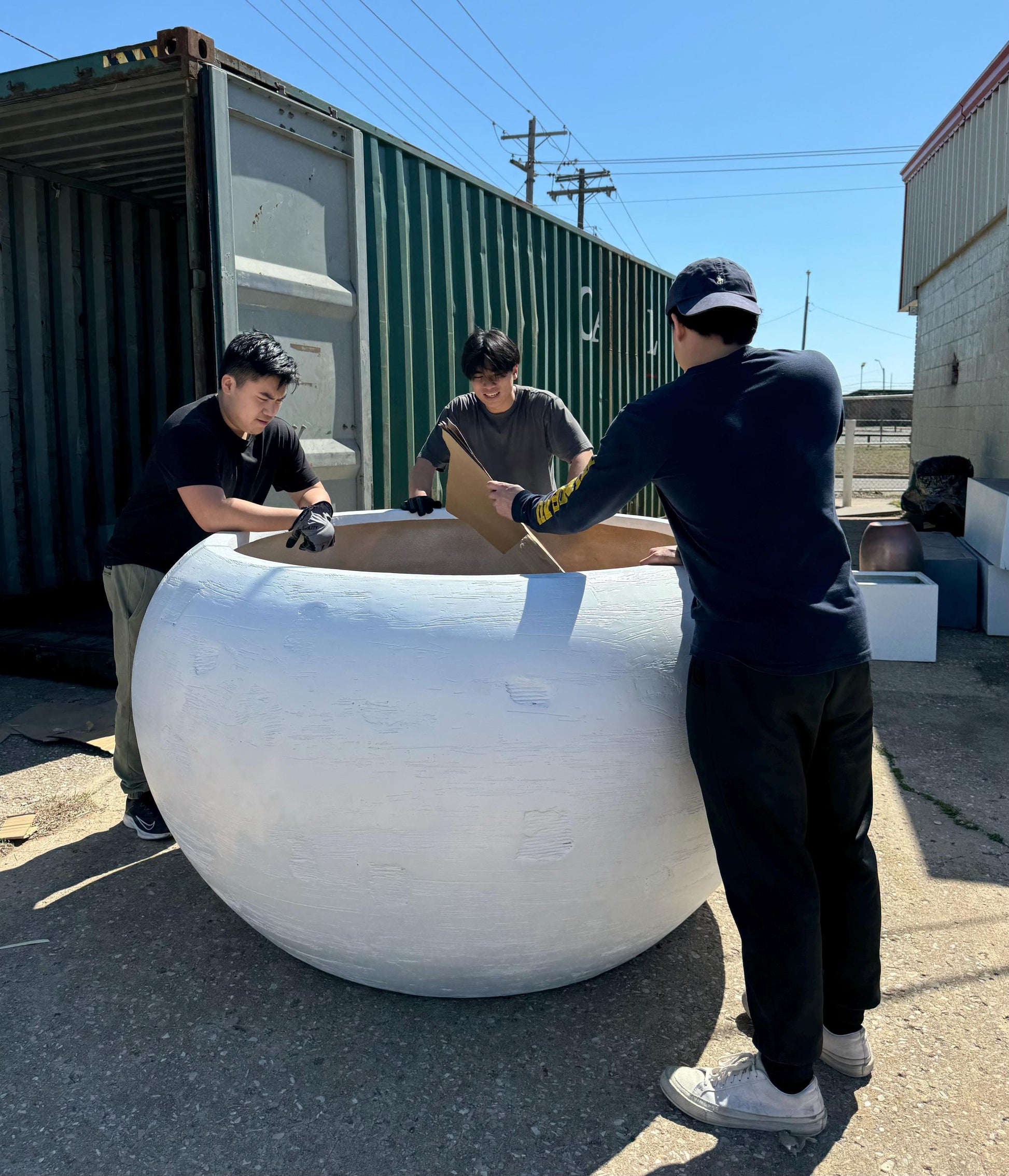 XXXL Fiberglass Planter Pot: 68-Inch Round, Unique Texture